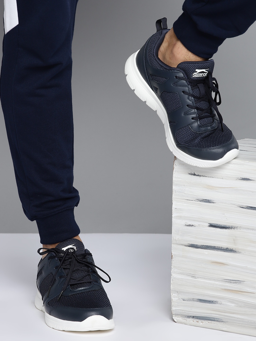 

Slazenger Men Navy Blue Mesh Running Shoes
