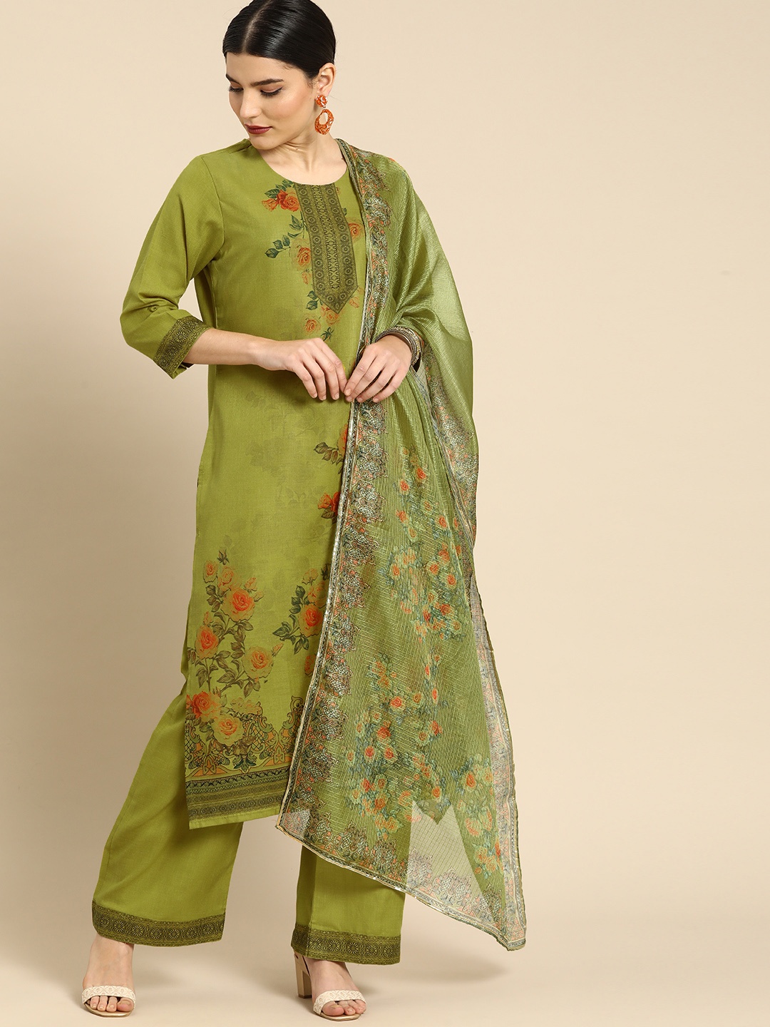 

Anouk Women Green Floral Printed Regular Gotta Patti Kurta with Palazzos & Dupatta