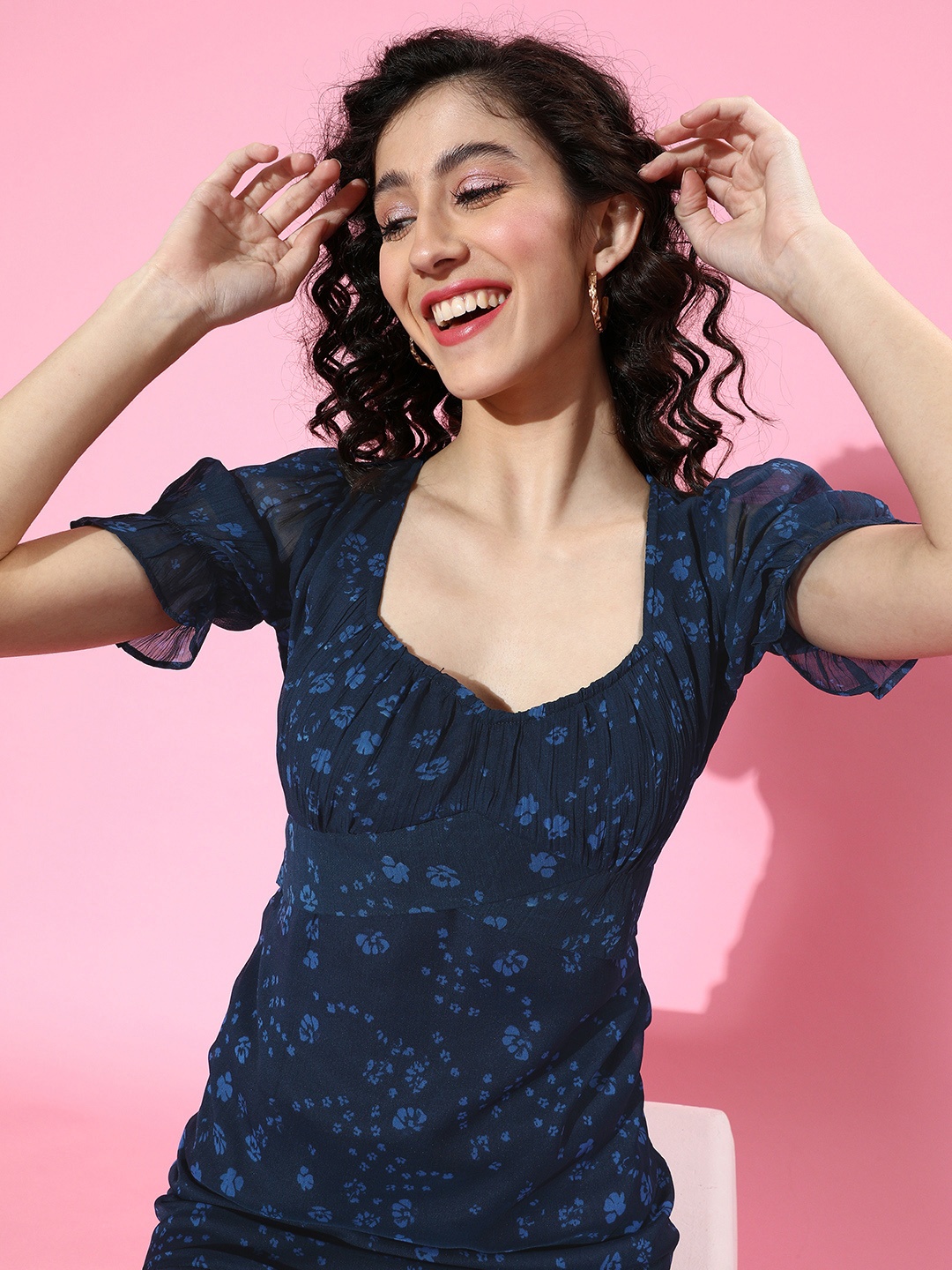 

SCORPIUS Women Stunning Blue Floral Sweetheart Neck Dress