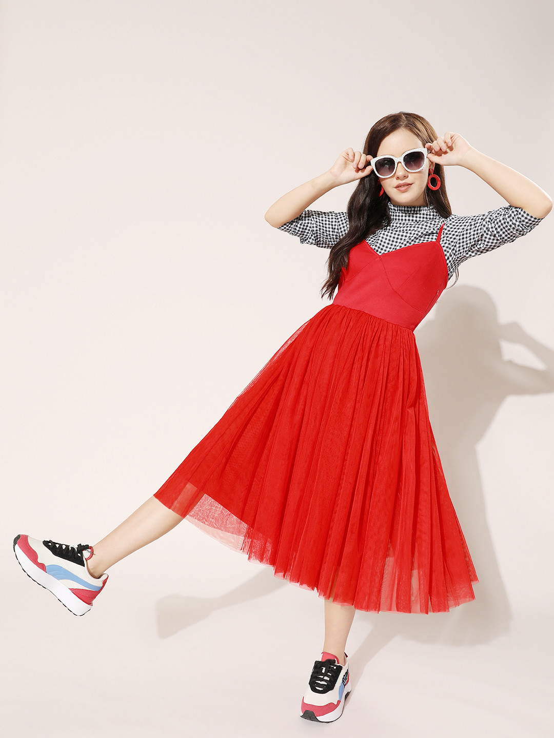 

SCORPIUS Women Alluring Red Solid Tulle Dress