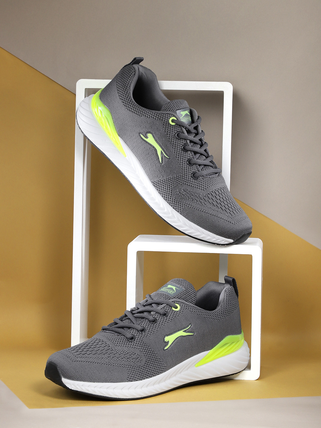 

Slazenger Men Grey Woven Design Running Shoes