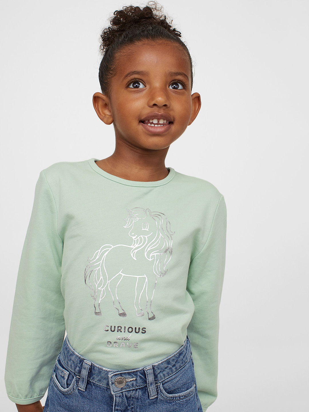 

H&M Girls Green Printed Cotton Sweatshirt