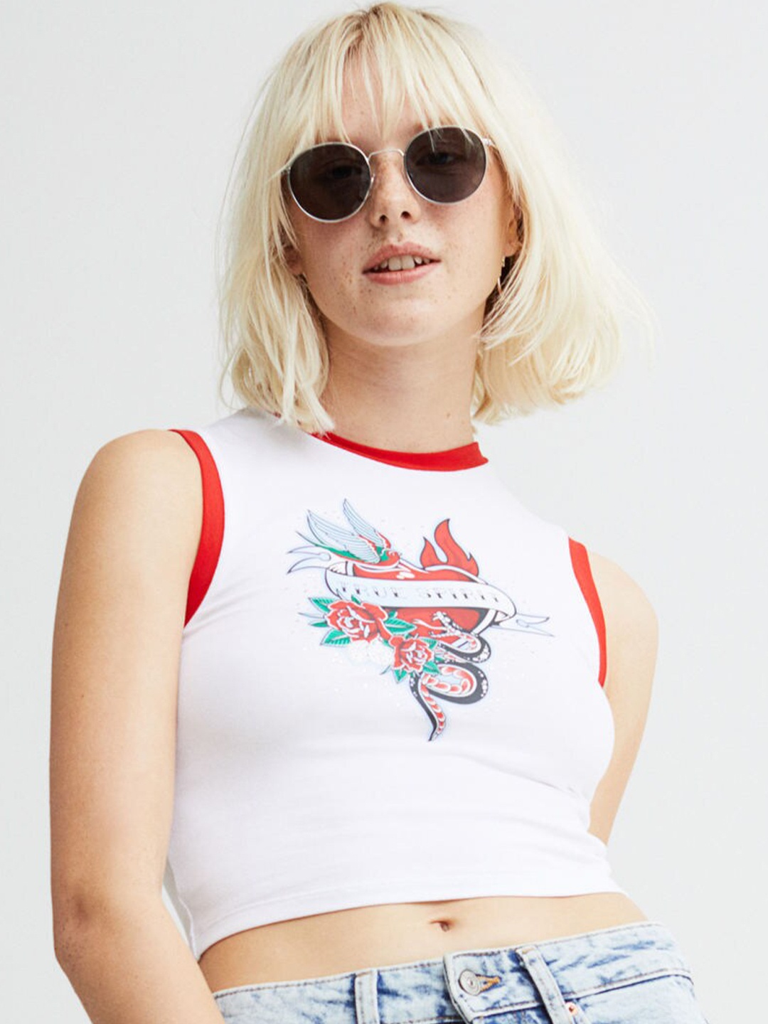 

H&M White & Red Regular Cropped Vest Top