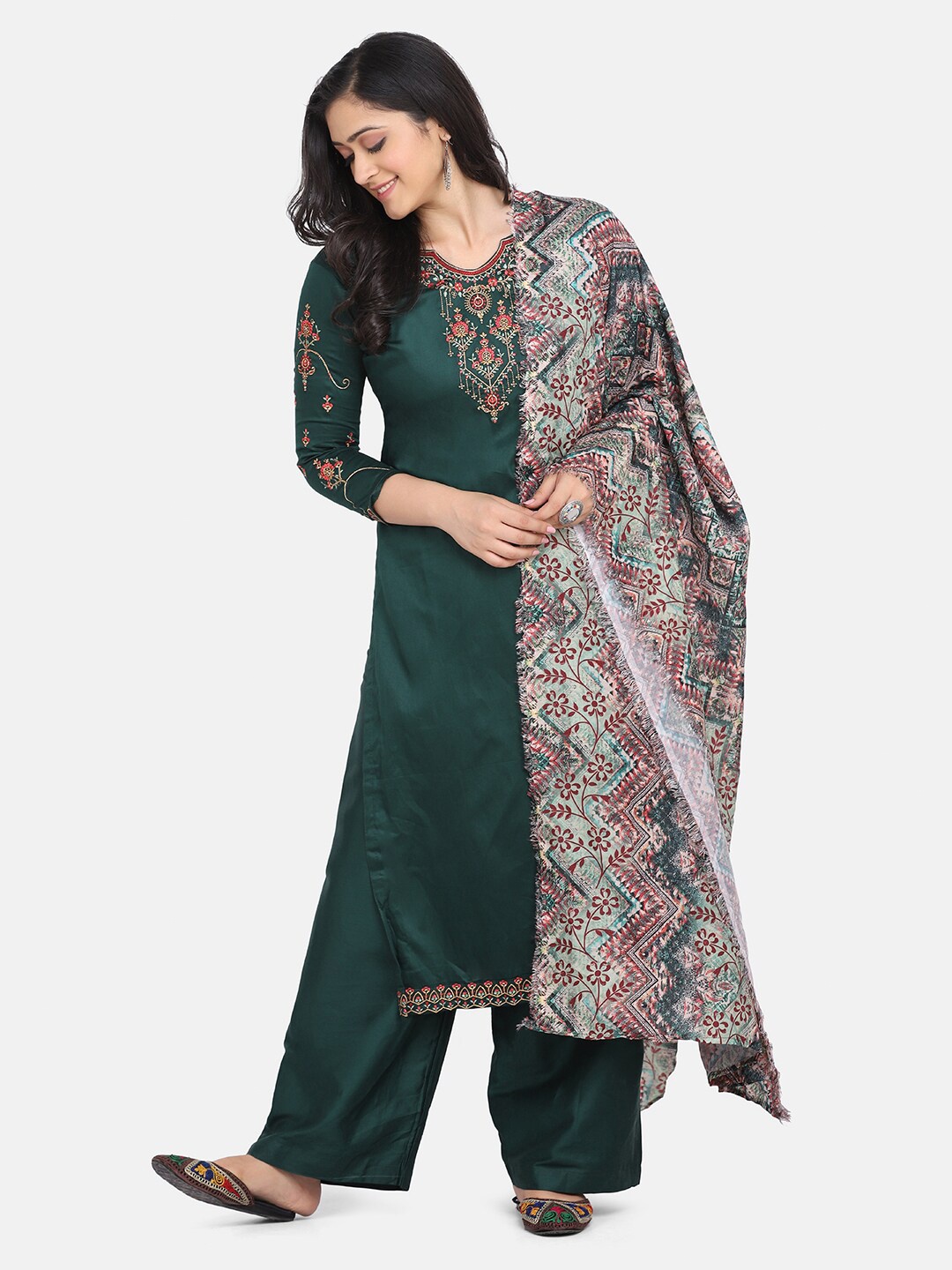 

Shaily Green & Pink Embroidered Unstitched Dress Material