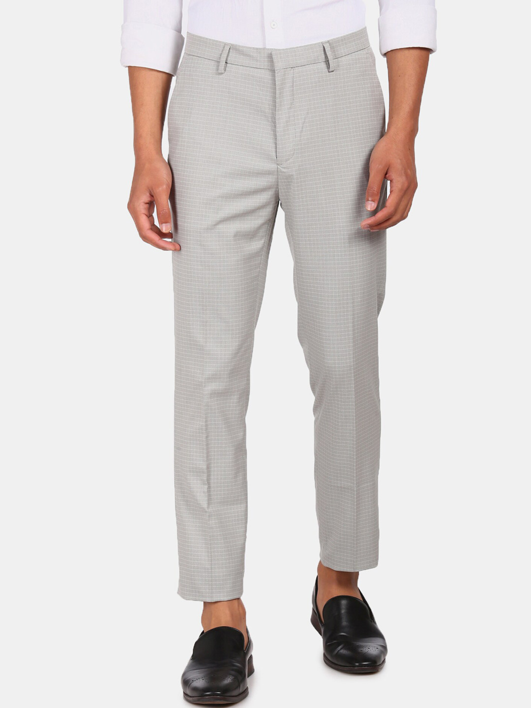 

Arrow New York Men Grey & White Checked Formal Trousers
