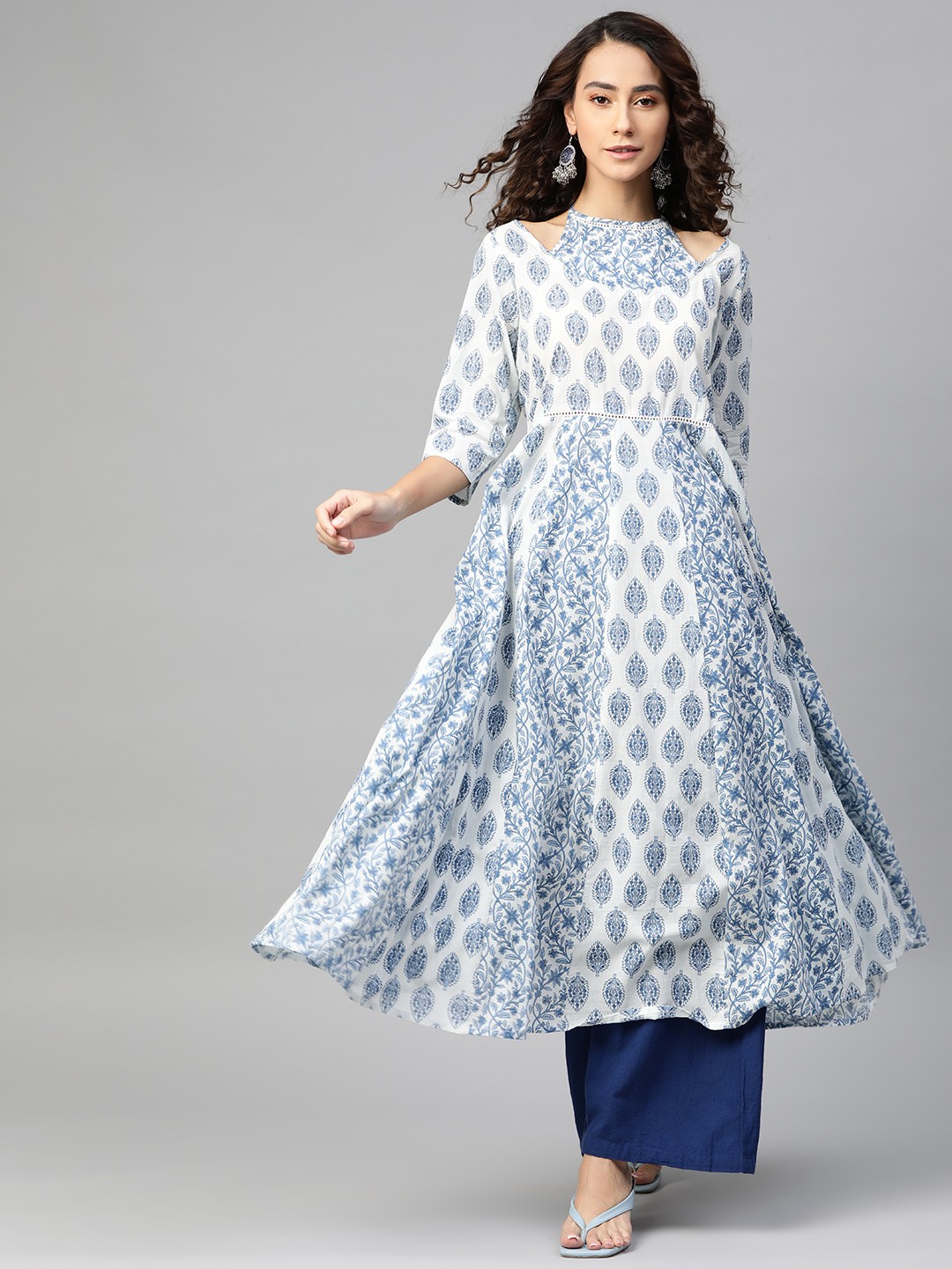 

Silai Bunai Women Blue & White Ethnic Motifs Printed Halter Neck Anarkali Kurta
