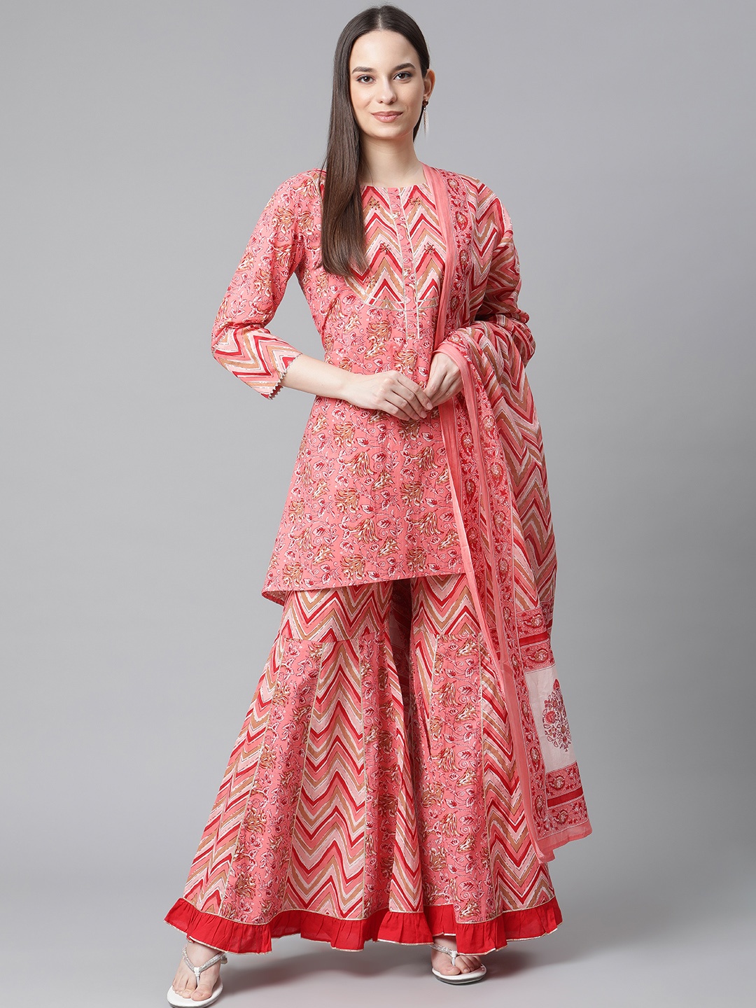 

Silai Bunai Women Peach-Coloured Printed Pure Cotton Kurti with Sharara & With Dupatta