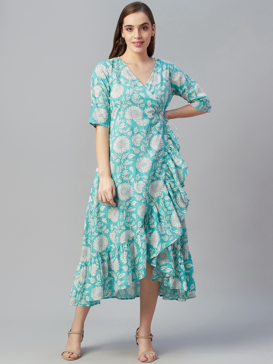 

Silai Bunai Blue & White Floral Midi Dress