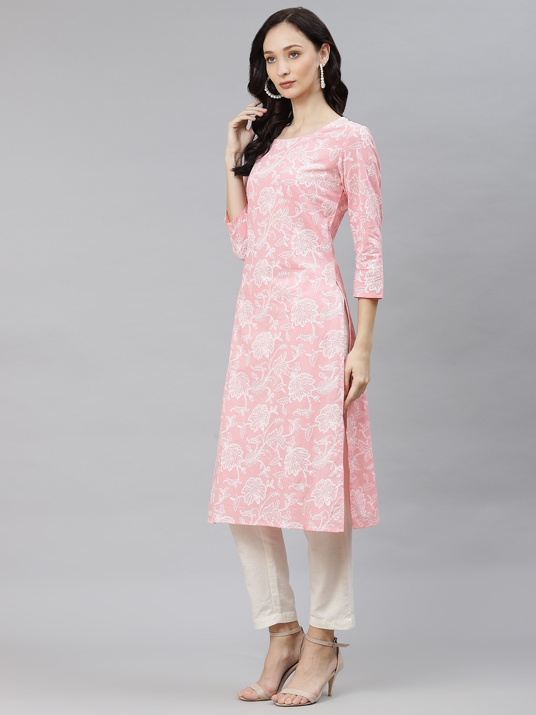 

Popnetic Women Pink & White Khadi Floral Printed Floral Kurta