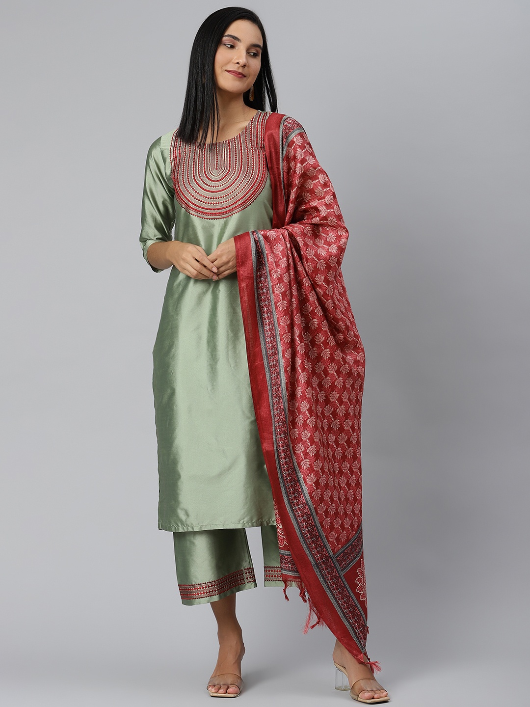 

Ives Women Green Yoke Design Kurta with Trousers & With Dupatta