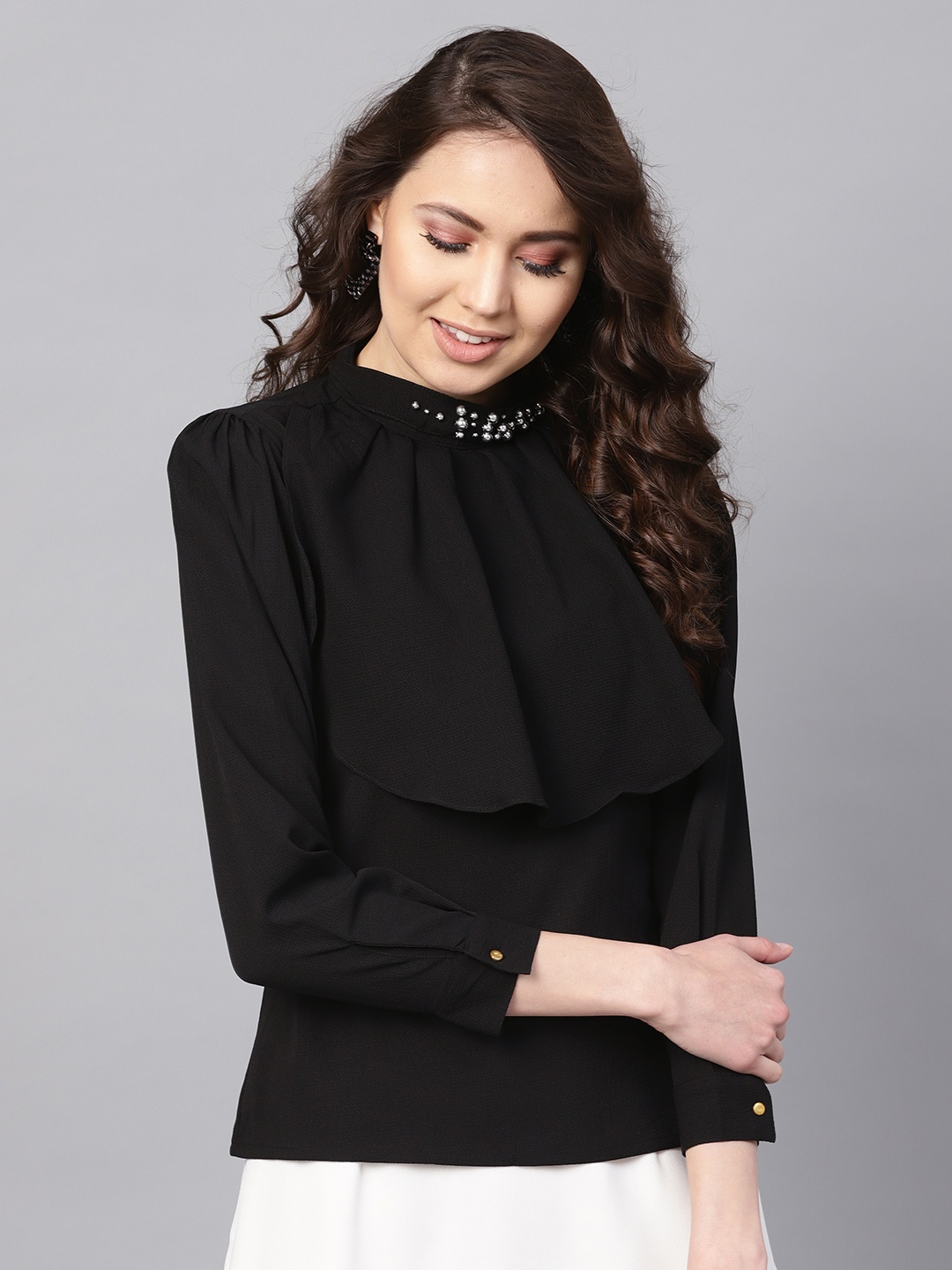 

SASSAFRAS Black Styled Back Top