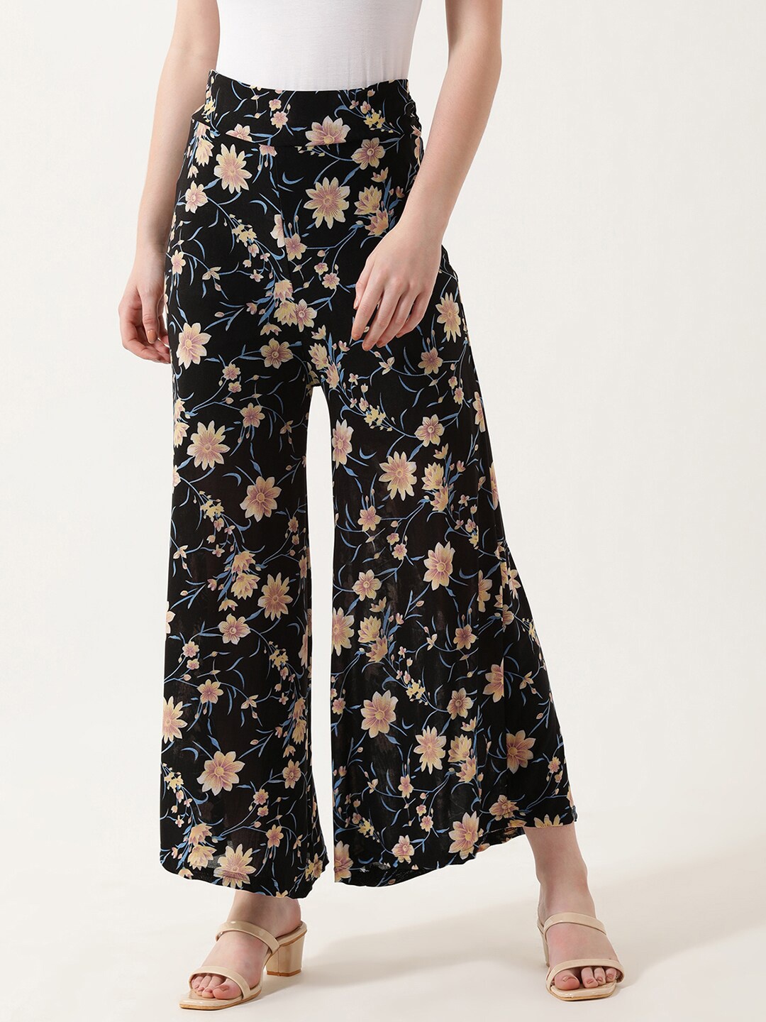 

V2 Value & Variety Women Black & Blue Floral Printed Knitted Palazzos