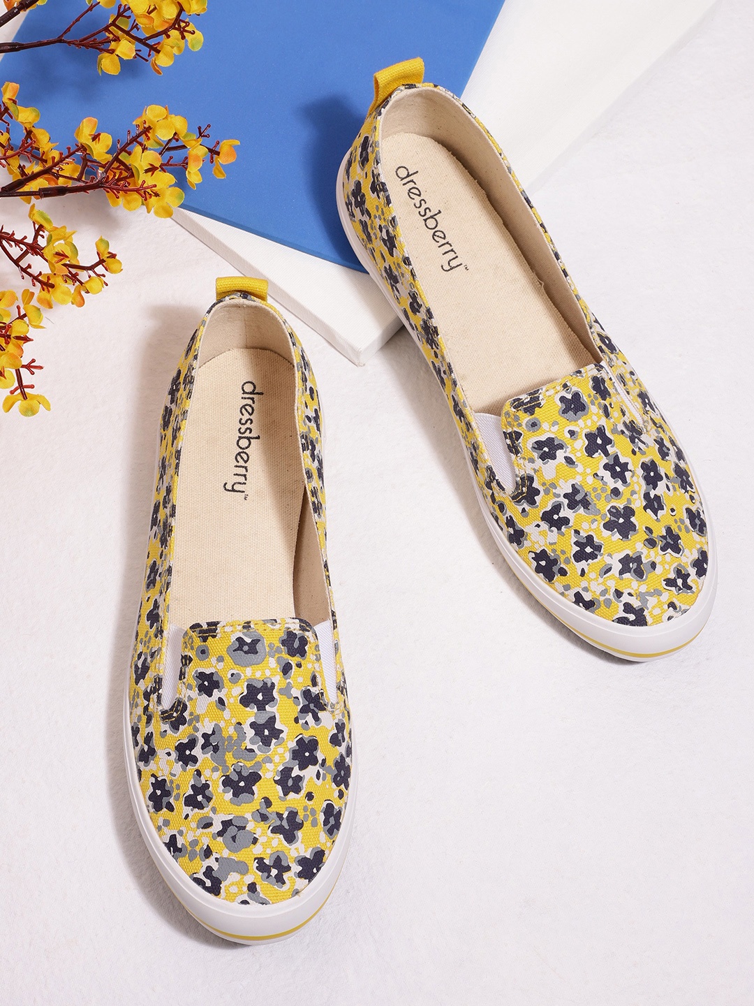 

DressBerry Women Yellow & Navy Blue Printed Slip-On Sneakers