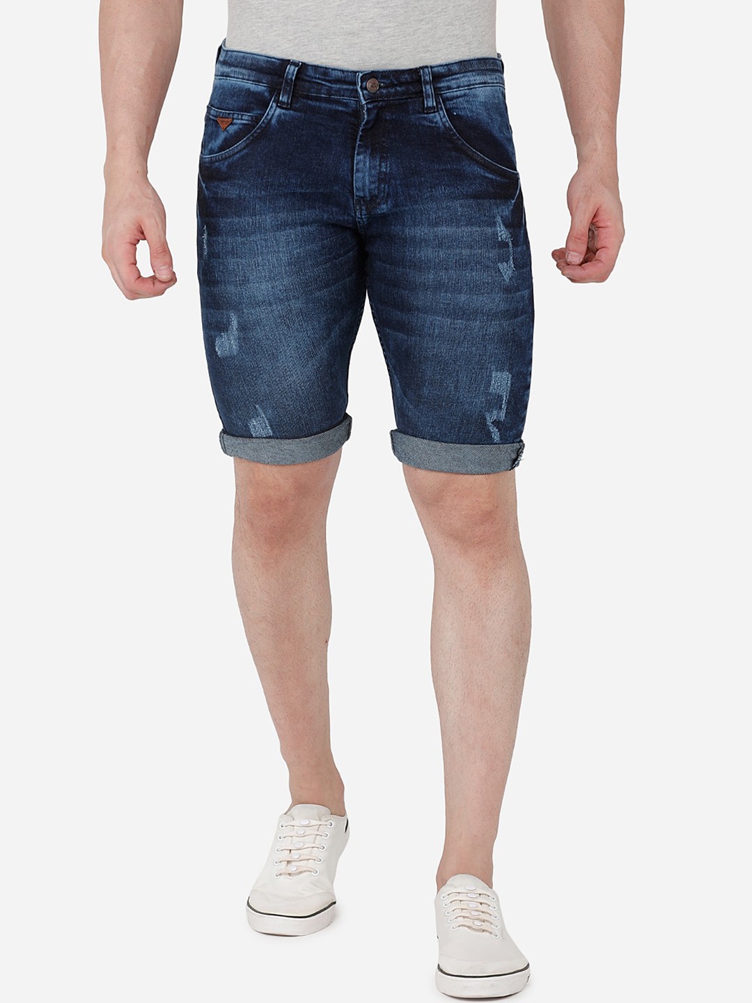 

beevee Men Blue Washed Mildly Distressed Denim Shorts