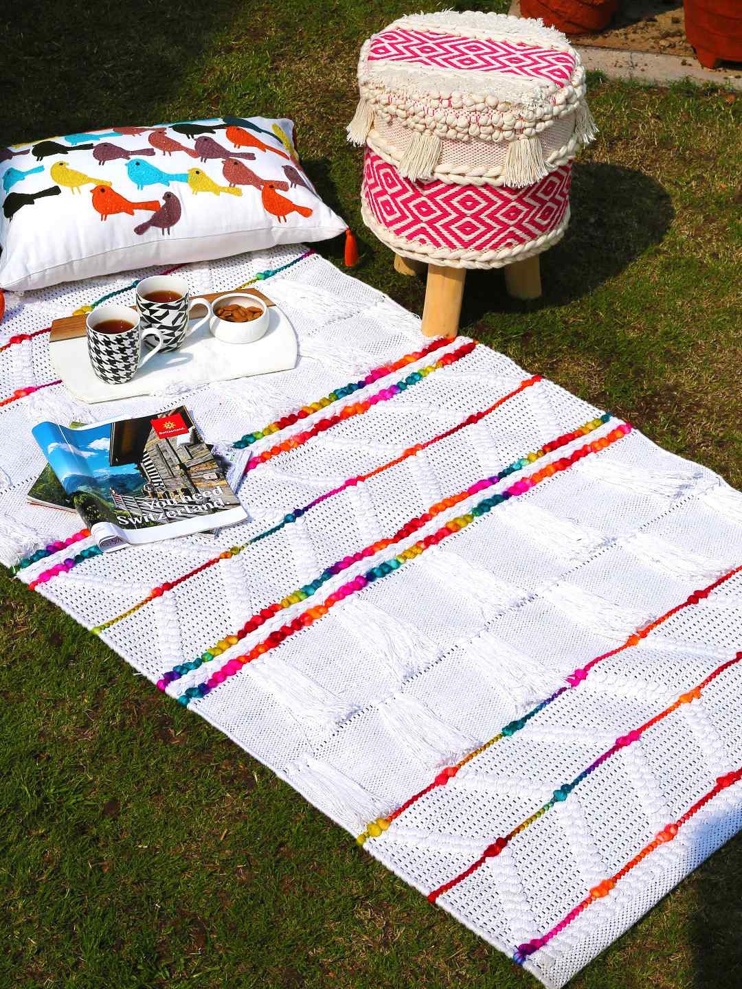 

Amoliconcepts White & Red Striped Handwoven Pit Loom Dhurries