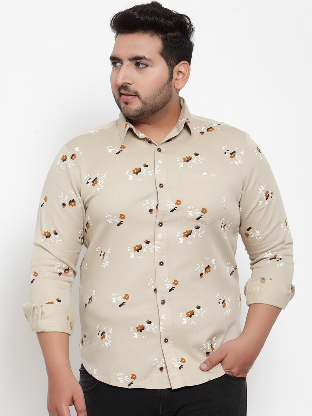 

plusS Men Beige Floral Printed Pure Cotton Casual Shirt