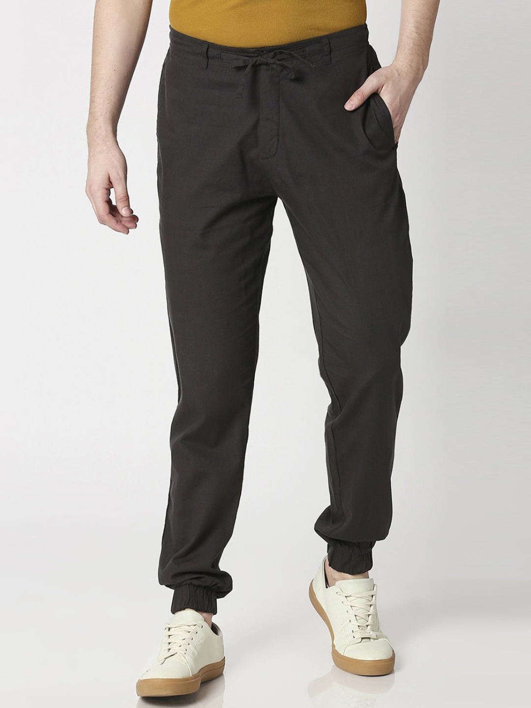 

Bewakoof Men Charcoal Grey Solid Cotton Joggers