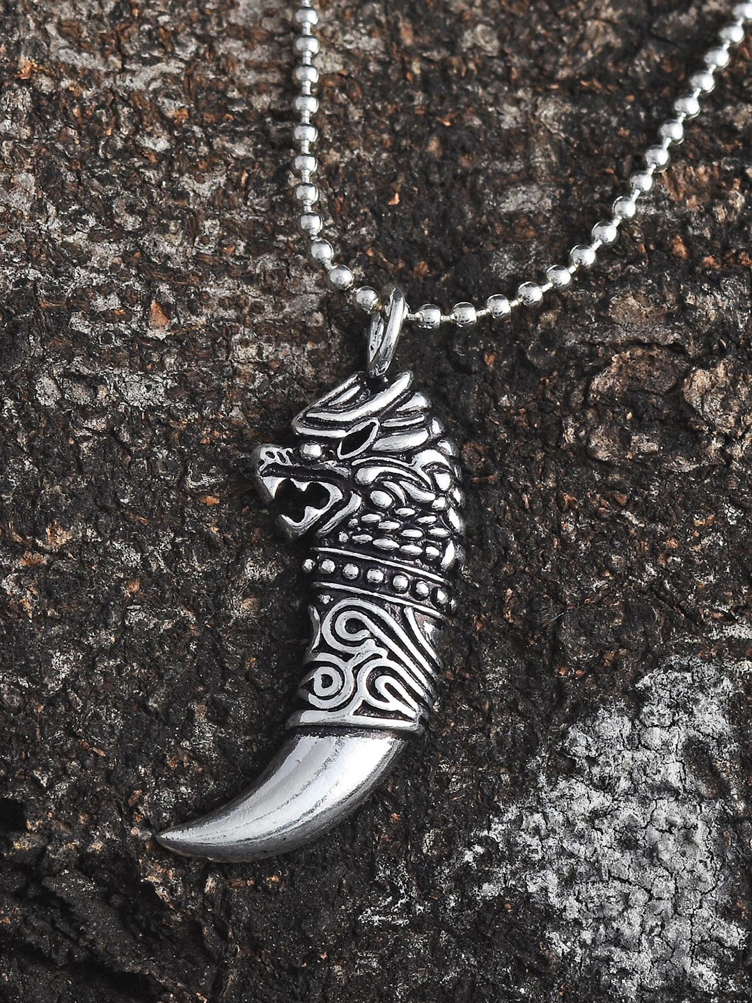 

Tistabene Silver-Toned Oxidized Silver-plated Roaring Lion Pendant