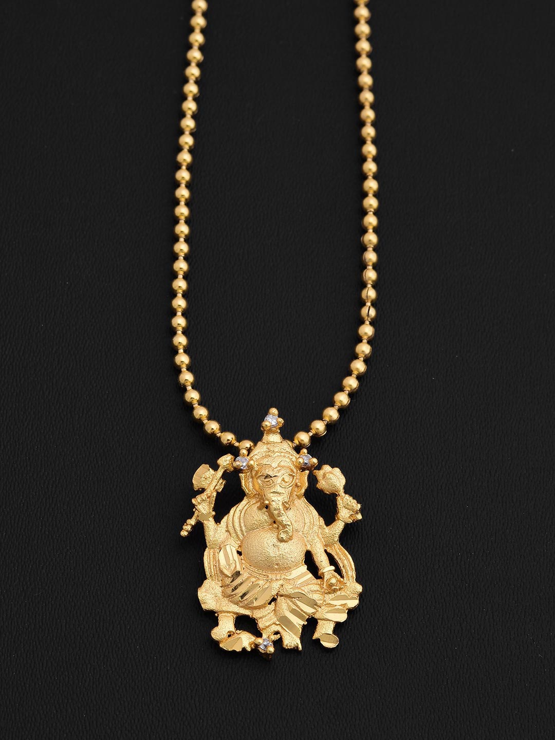 

Tistabene Men Gold-Plated Ganesha Pendant