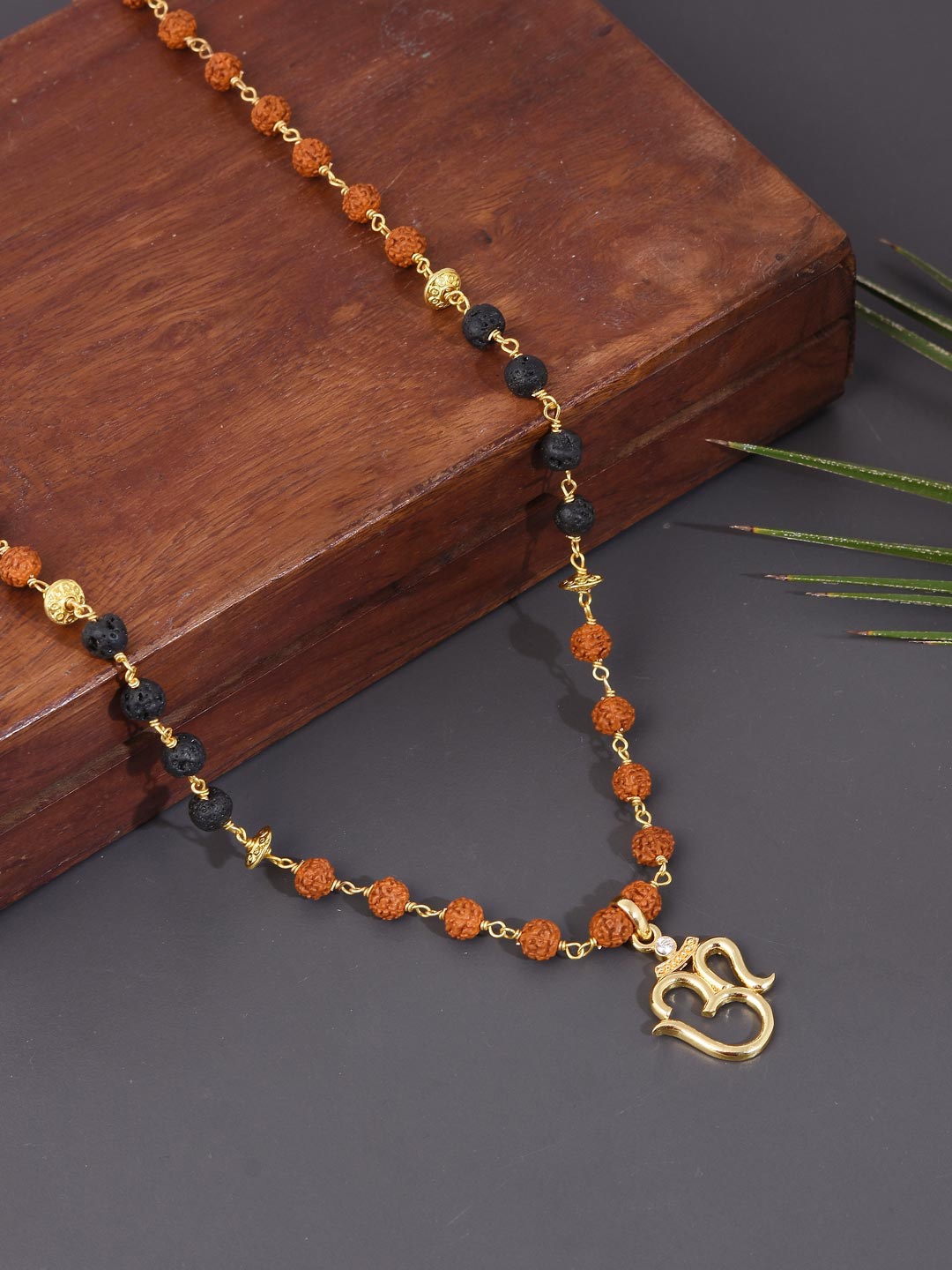

Tistabene Men Gold-Plated Religious Symbol Pendant