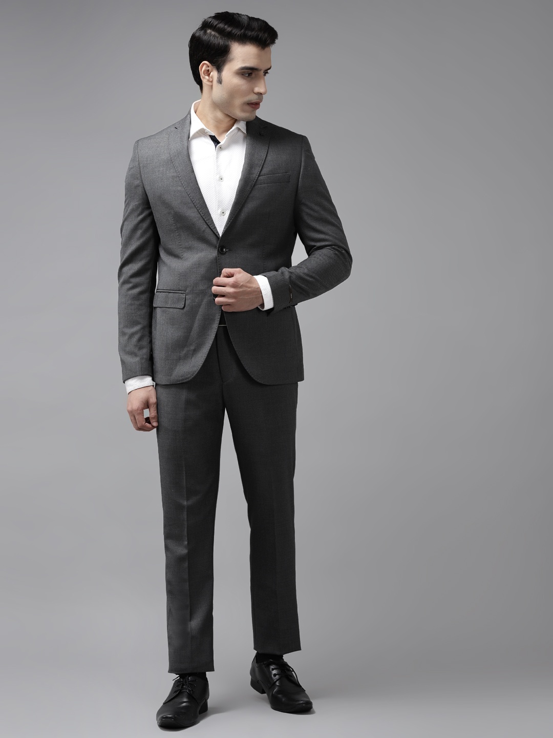 

Blackberrys Men Charcoal Grey Self Design Slim Fit Single-Breasted Formal Suit