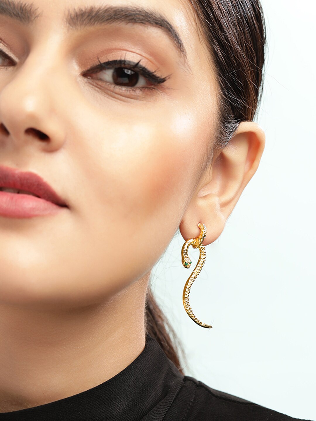 

TOKYO TALKIES X rubans FASHION ACCESSORIES Gold-Toned Contemporary Ear Cuff Earrings