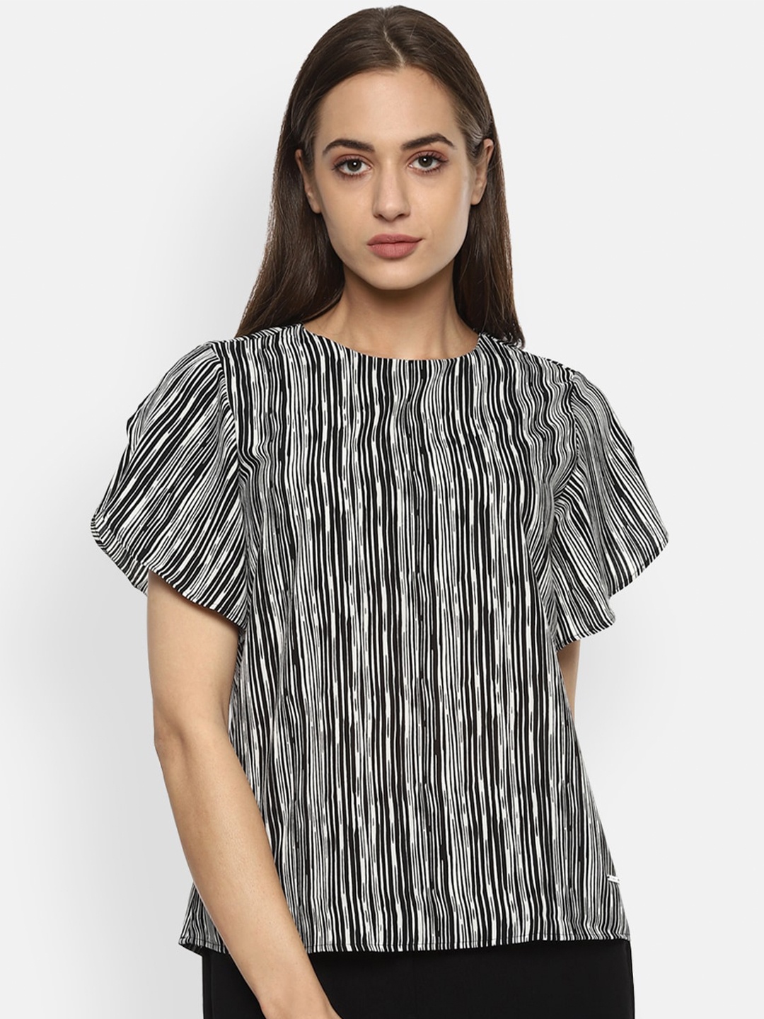 

Van Heusen Woman Black and White Abstract Printed Regular Top