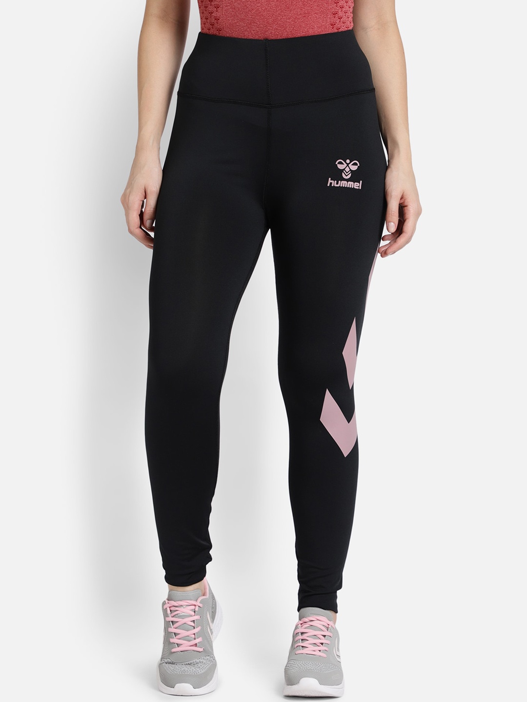 

hummel Women Black Solid Cotton Action Joggers