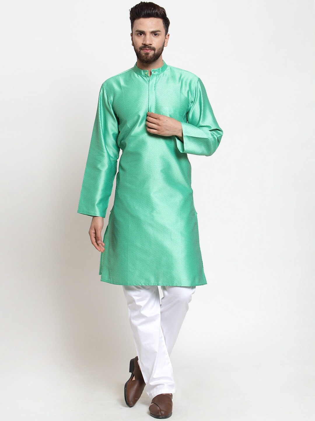 

NEUDIS Men Green Solid Dupion Silk A-Line Kurta