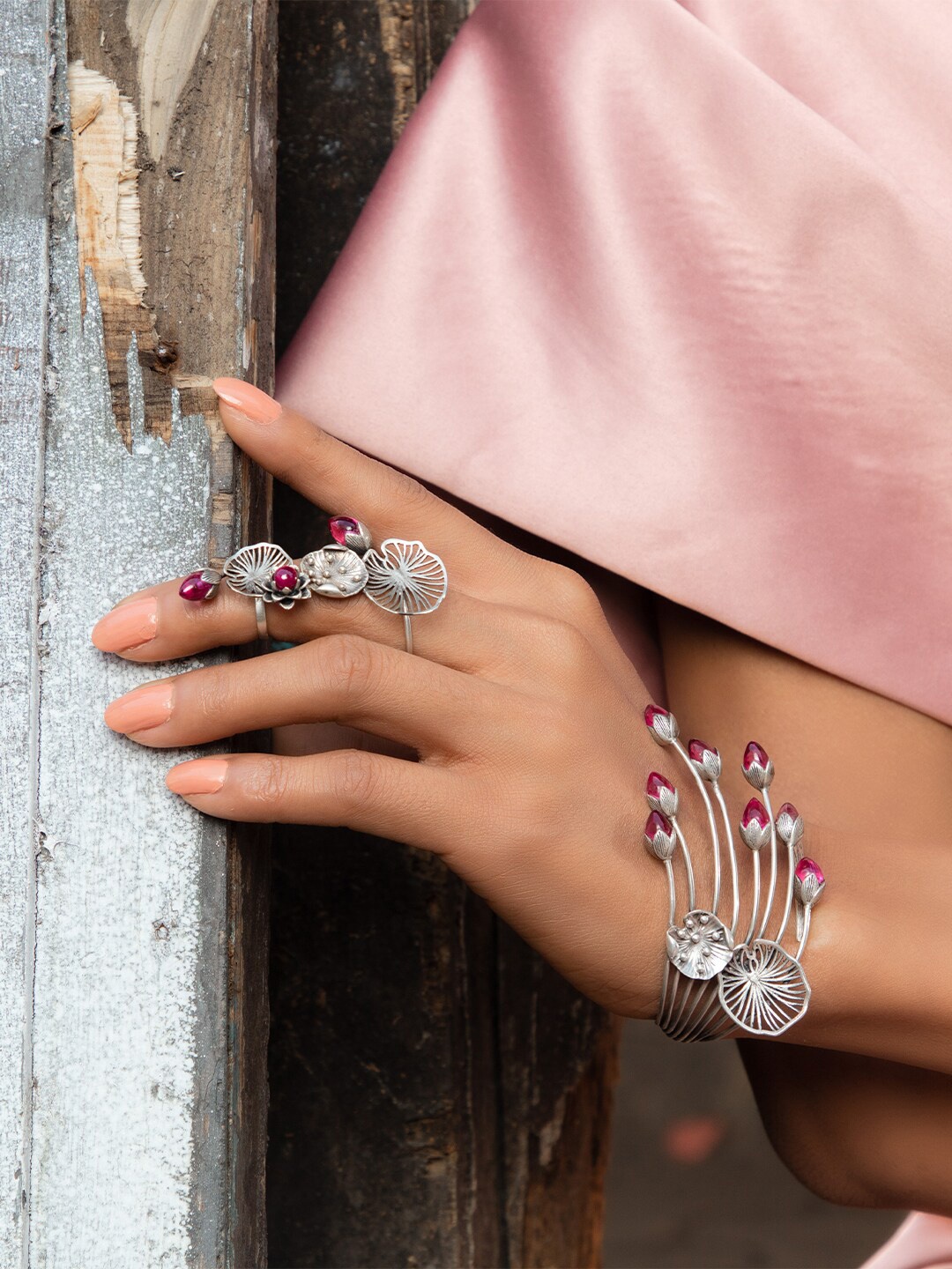 

SHAYA Oxidised 925 Silver-Toned & Pink Sapphire Stone-Studded Rise Above Insecurities Adjustable Finger Ring