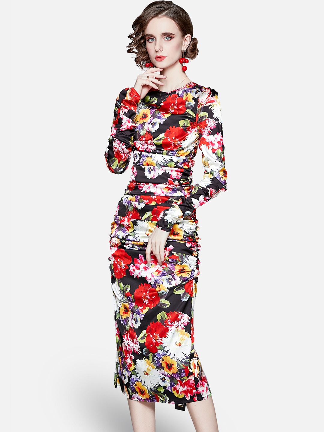 

JC Collection Women Black & Red Floral Printed Ruched Sheath Dress