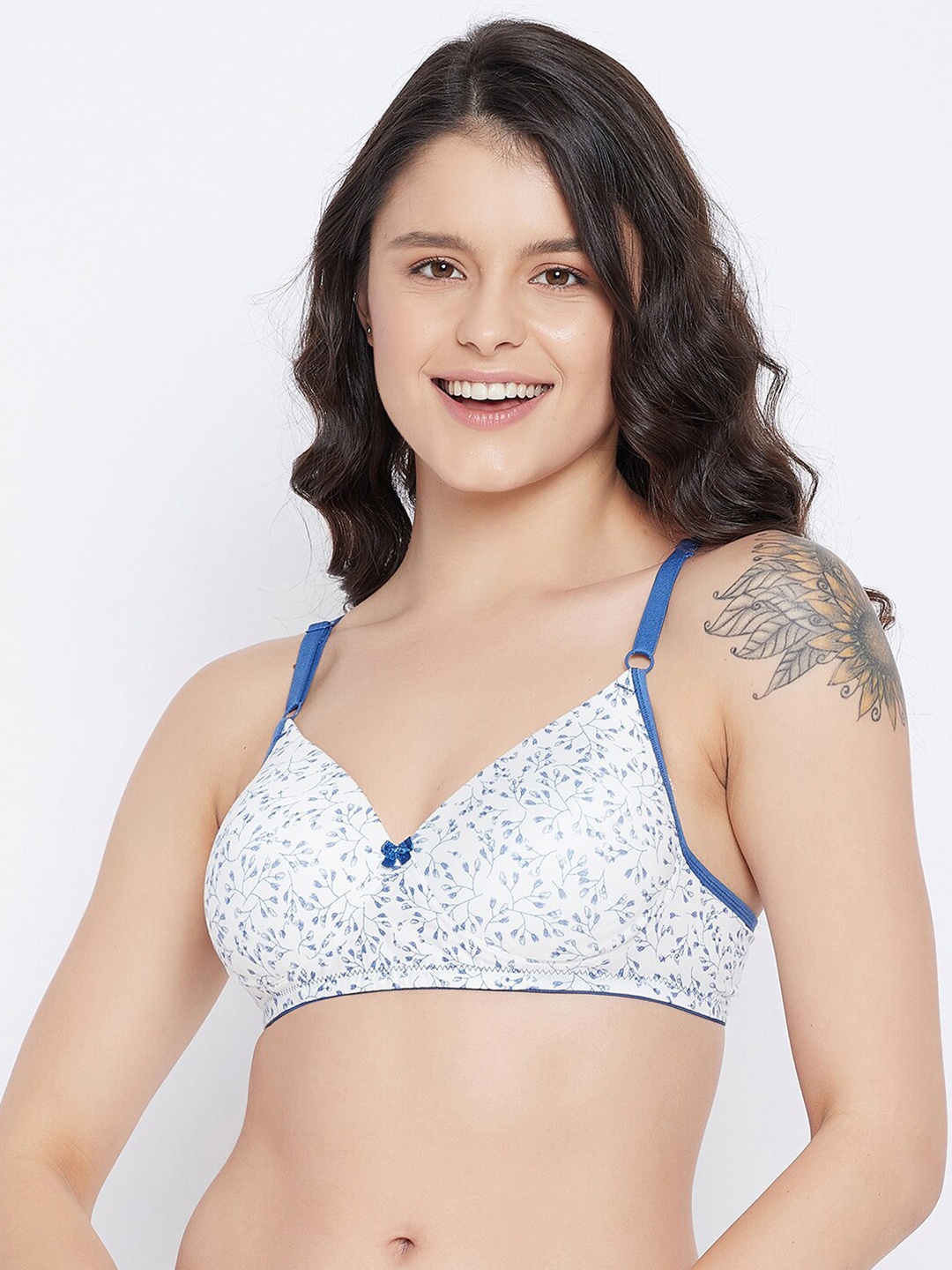 

Clovia White & Blue Printed Non-Wired Full Coverage T-shirt Bra