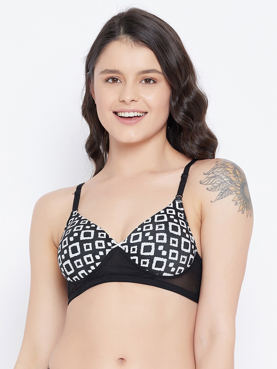 

Clovia Women Black Printed