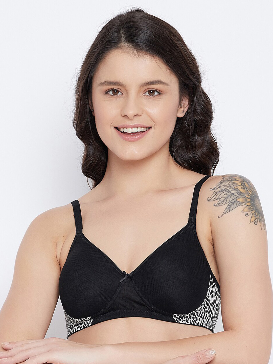 

Clovia Black & White Printed Non-Wired Full Coverage T-shirt Bra