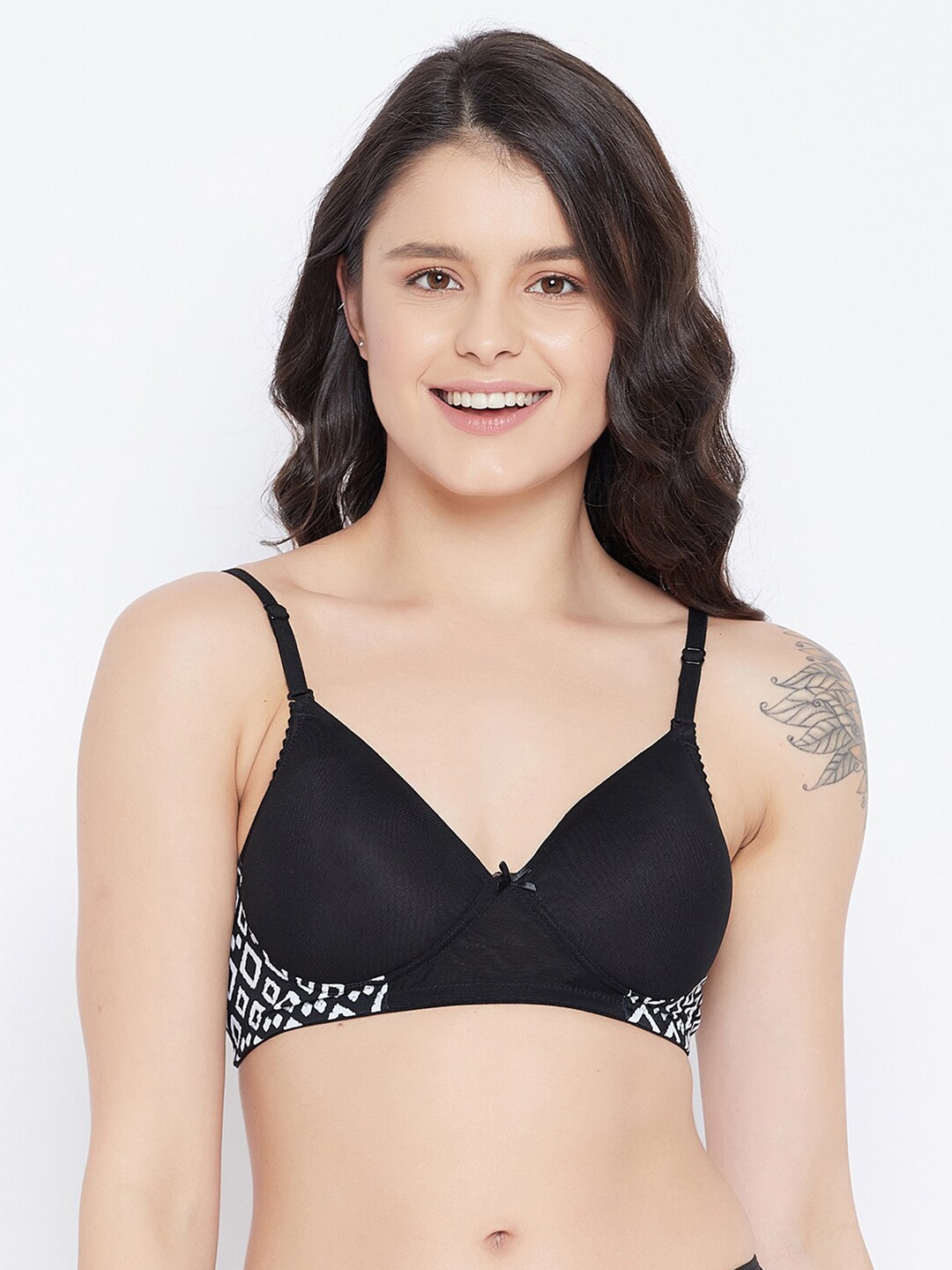 

Clovia Black & White Printed Non-Wired Full Coverage T-shirt Bra