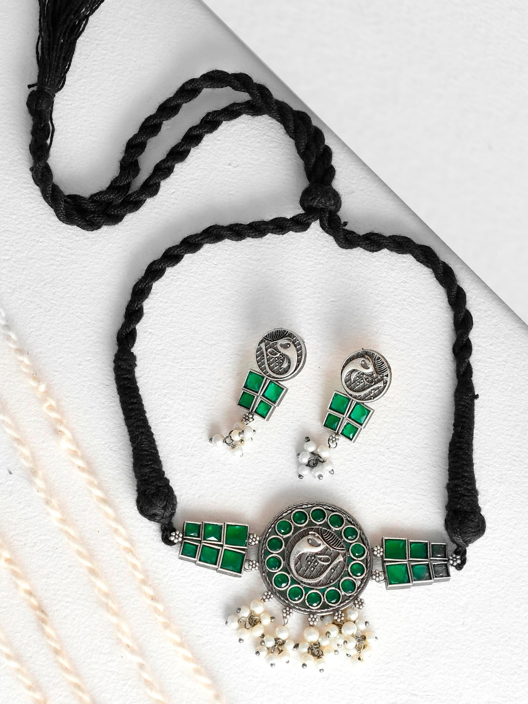 

Infuzze Oxidised Silver-Plated Green Stone-Studded & Beaded Jewellery Set