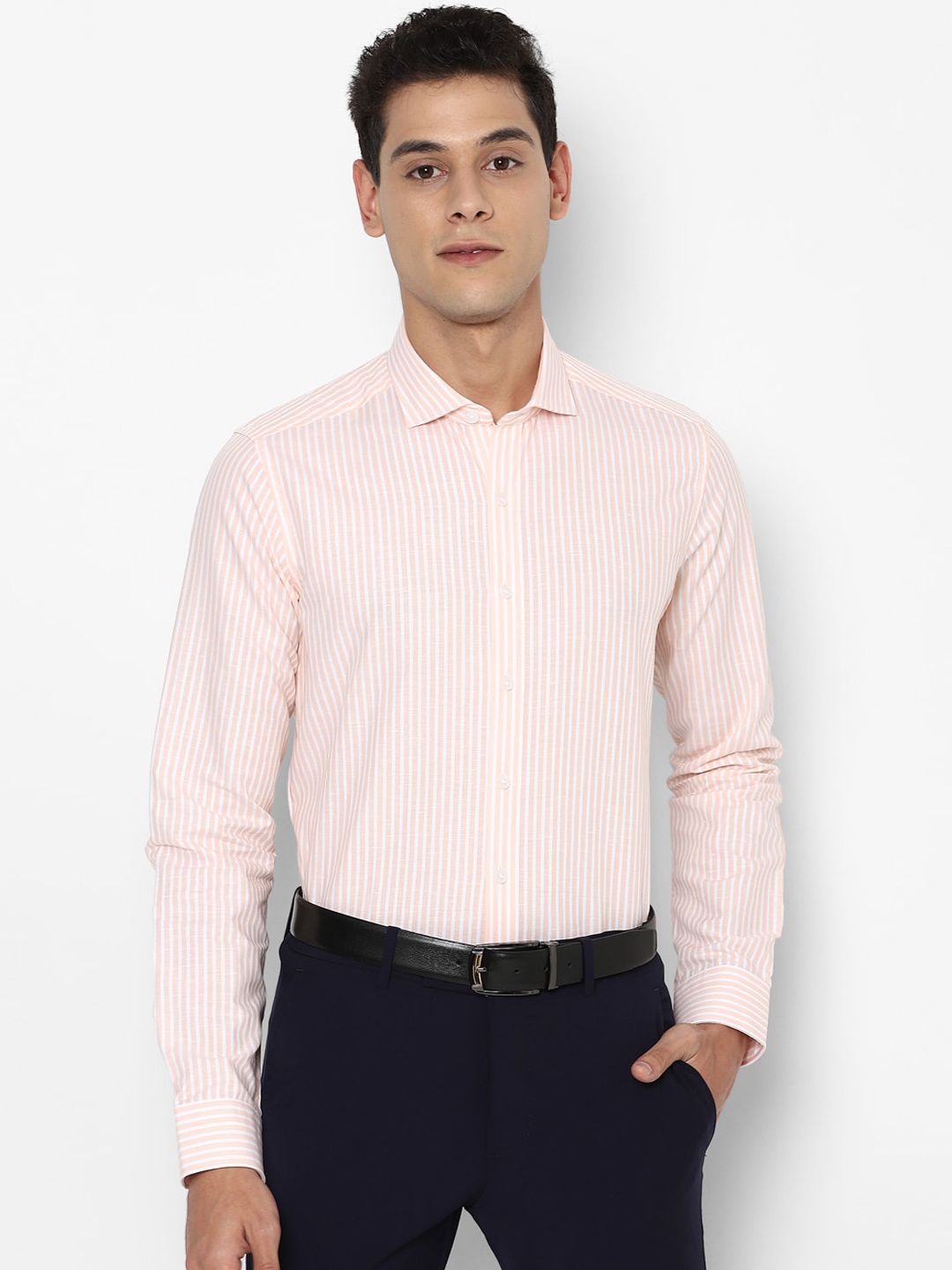 

SIMON CARTER LONDON Men Beige & White Slim Fit Opaque Striped Pure Cotton Formal Shirt