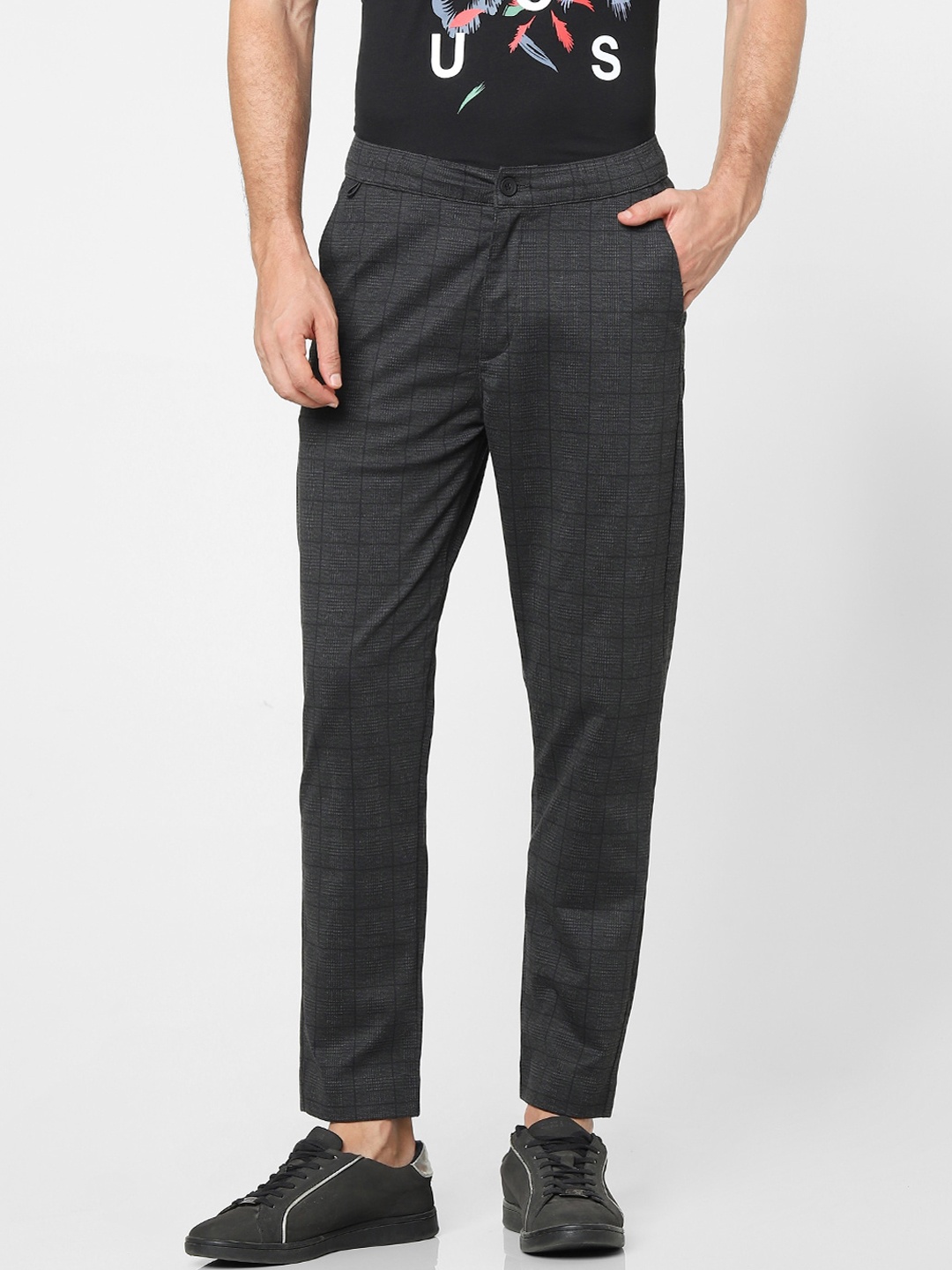 

Celio Men Grey Checked Slim Fit Trousers