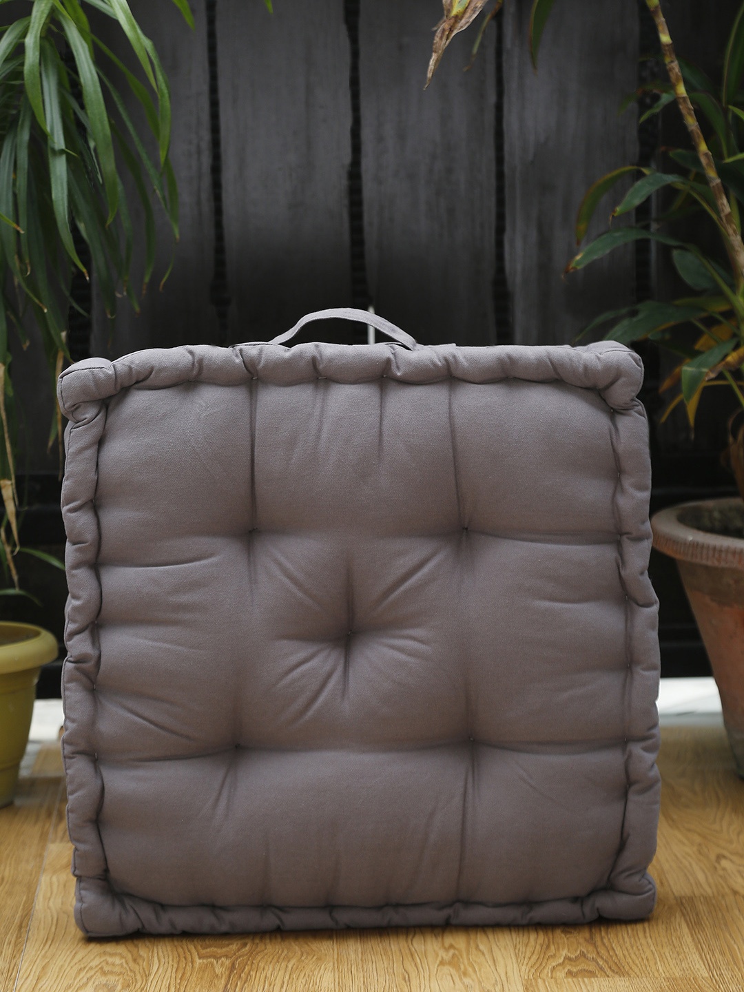 

BLANC9 Grey Solid Chair Pad