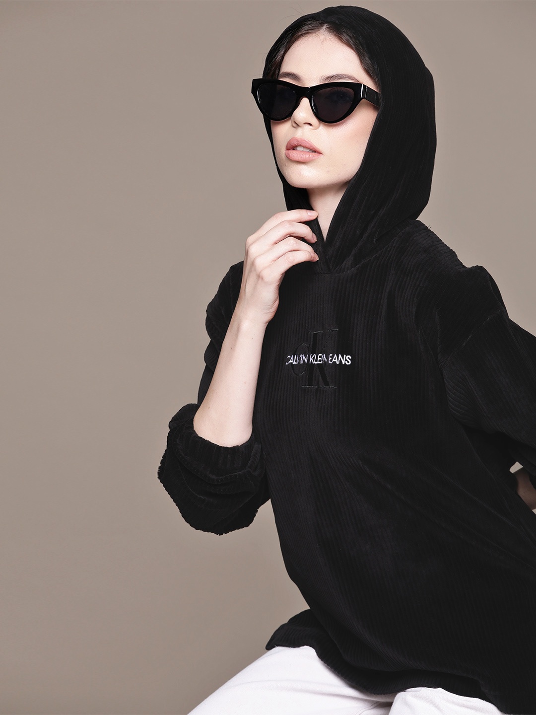 

Calvin Klein Jeans Women Printed Corduroy Hooded Sweatshirt, Black