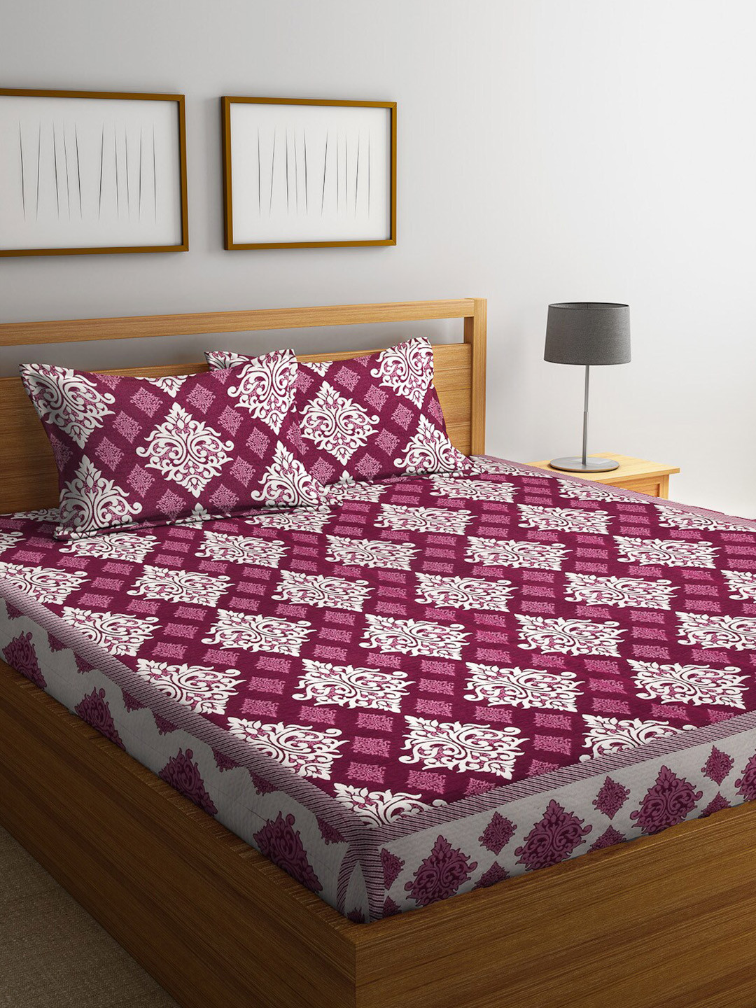 

Arrabi Pink & White Floral 300 TC King Bedsheet with 2 Pillow Covers