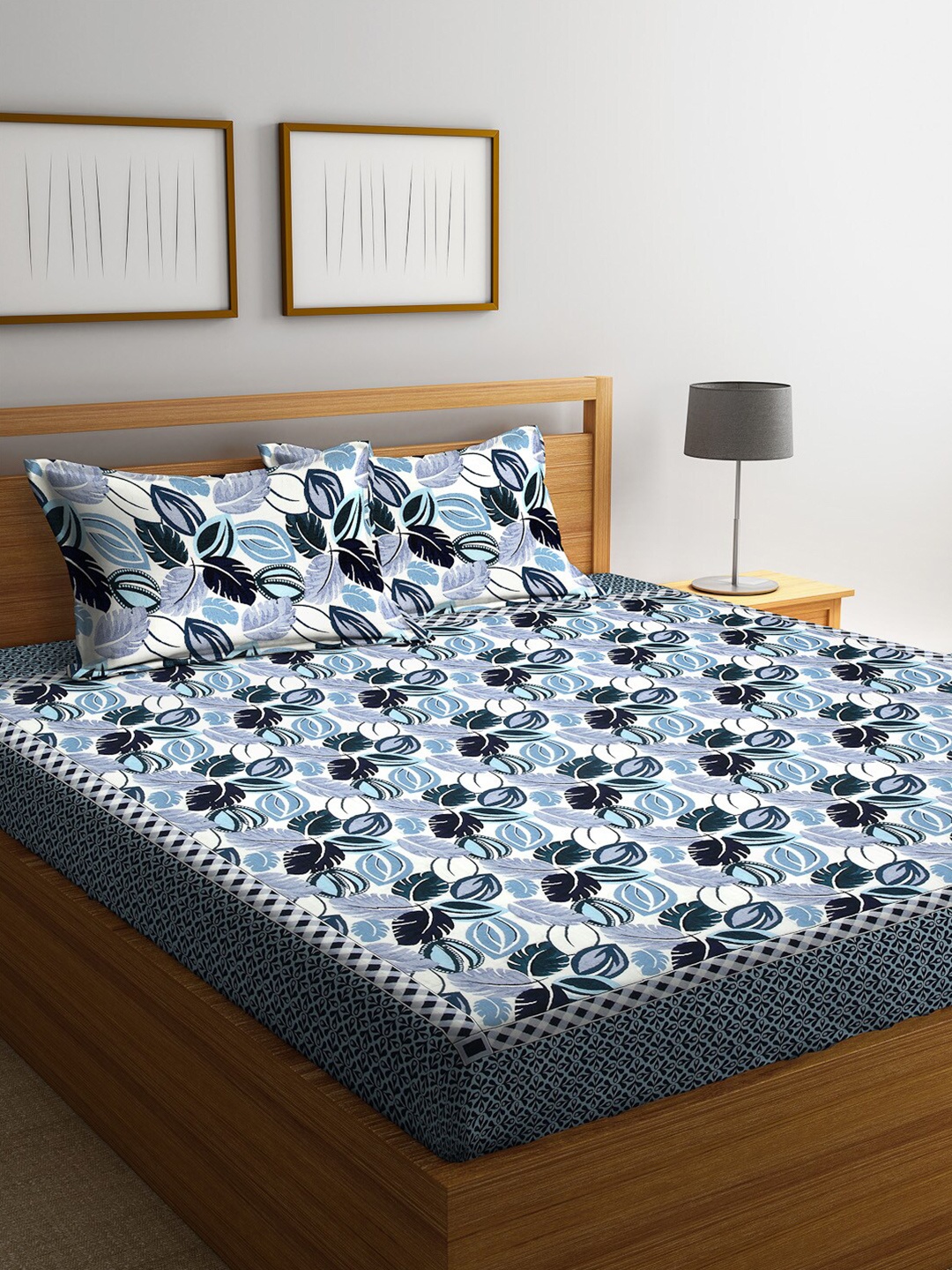 

Arrabi Blue & Black Floral 300 TC King Bedsheet with 2 Pillow Covers