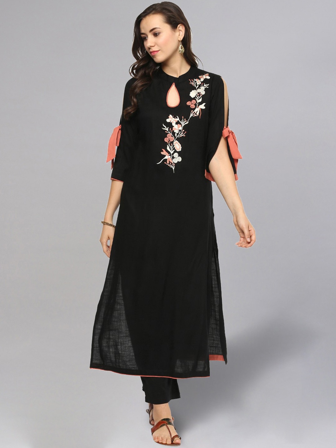

Idalia Women Black & Peach-Coloured Embroidered Cold-Shoulder Sleeves A-line Kurta