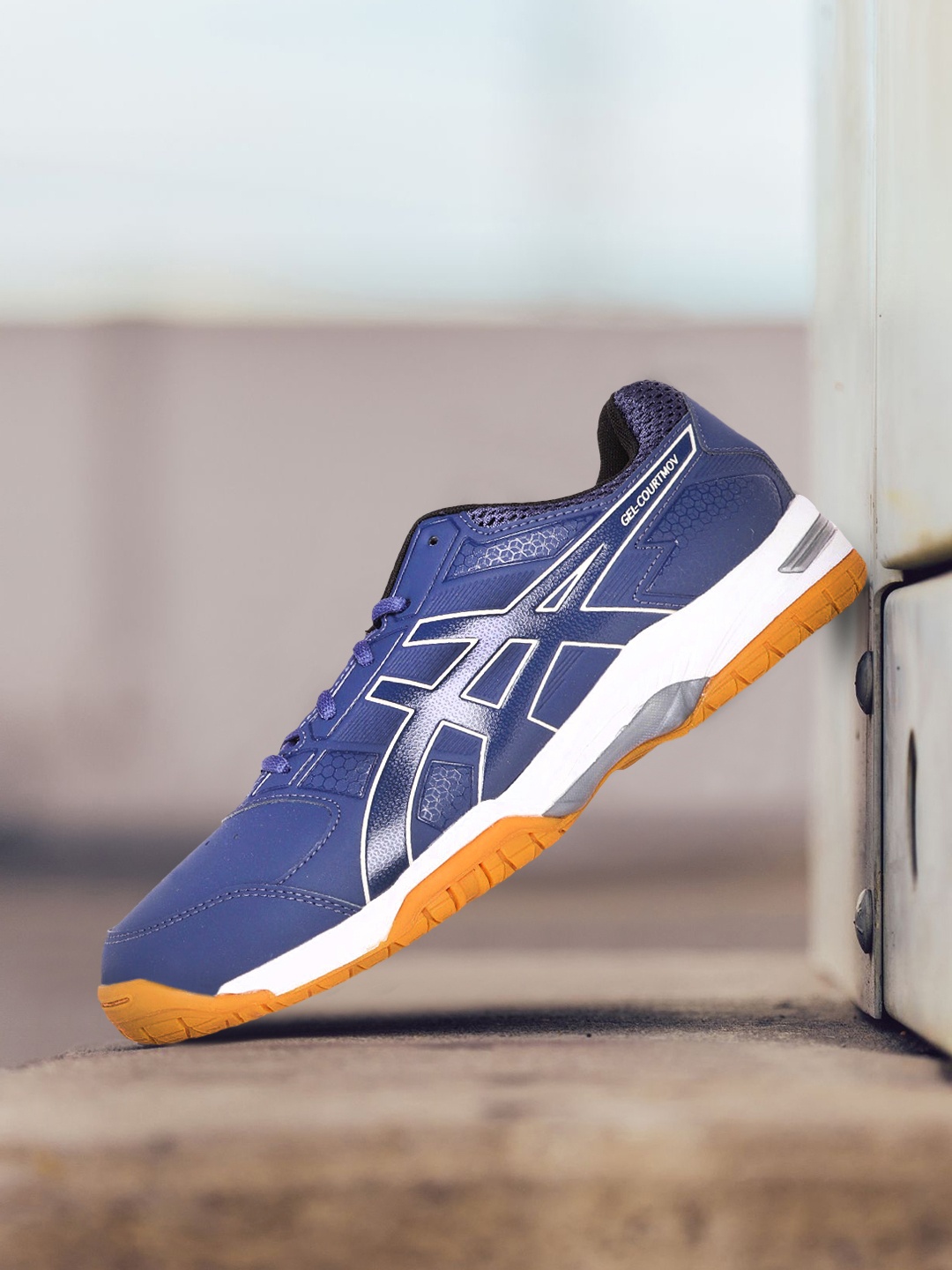 

ASICS Men Blue Gel-Courtmov Solid Running Shoes with Perforation Detail