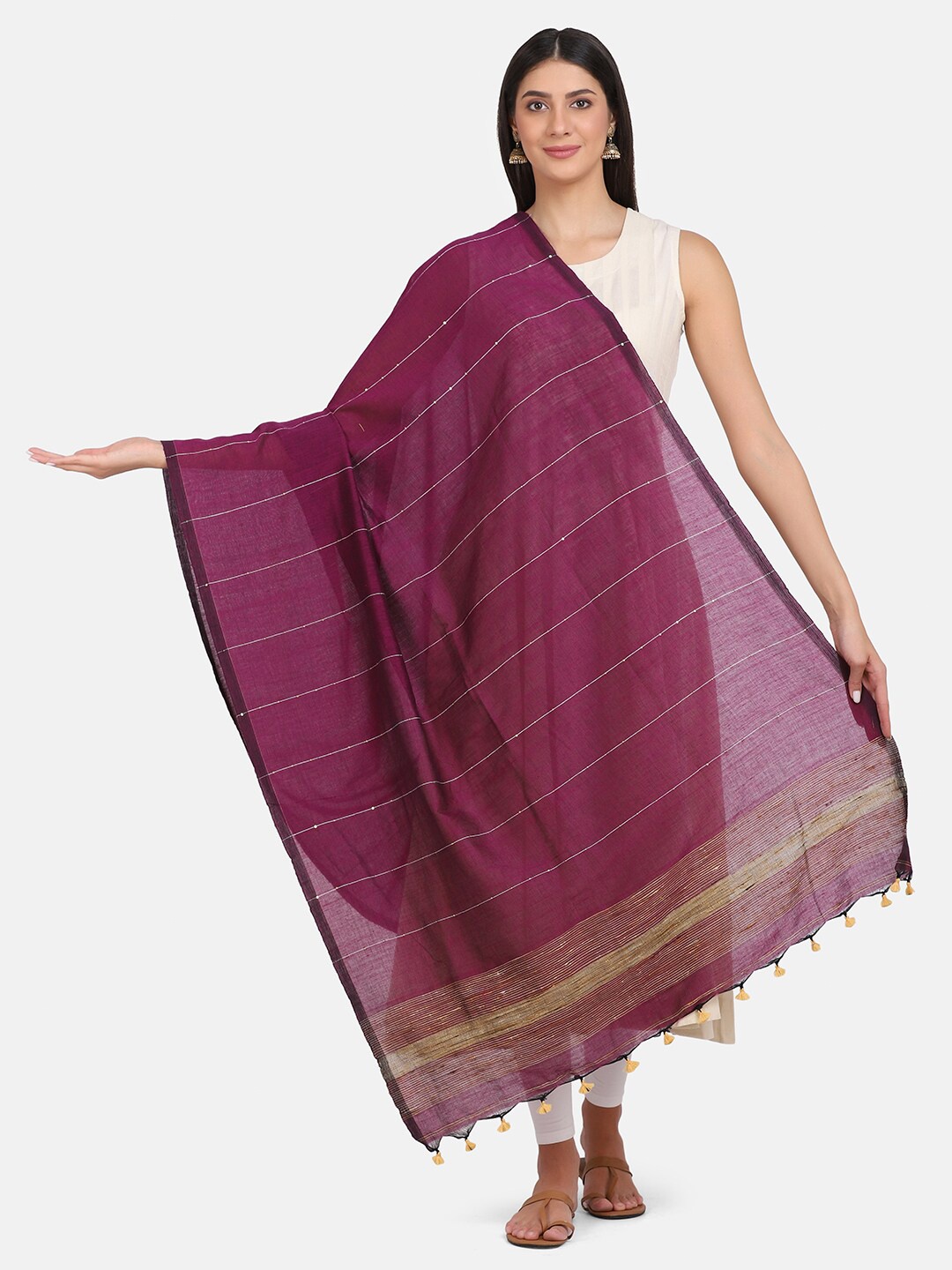 

THE WEAVE TRAVELLER Women Burgundy Woven Design