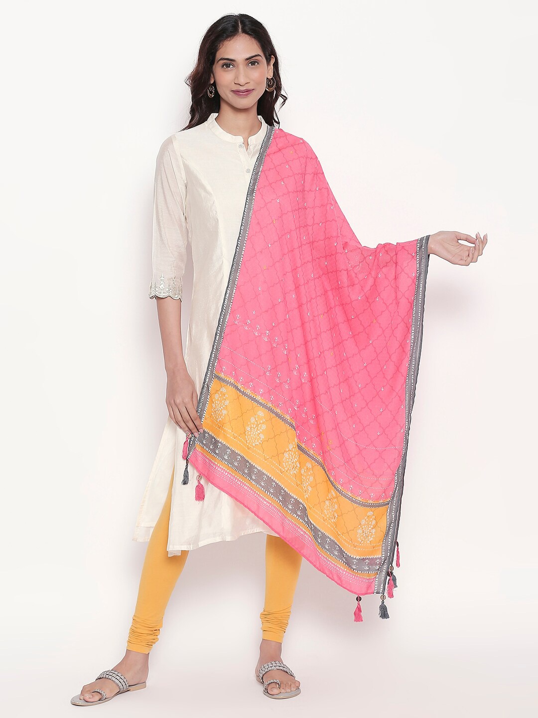 

RANGMANCH BY PANTALOONS Women Pink Printed