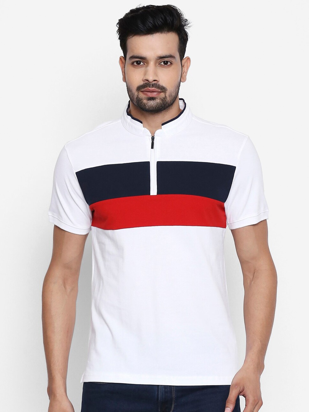 

People Men Off White & Navy Blue Colourblocked Mandarin Collar Cotton T-shirt
