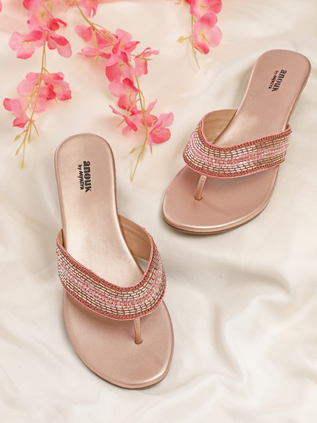 

Anouk Pink & Rose Gold-Toned Embellished Ethnic Wedges