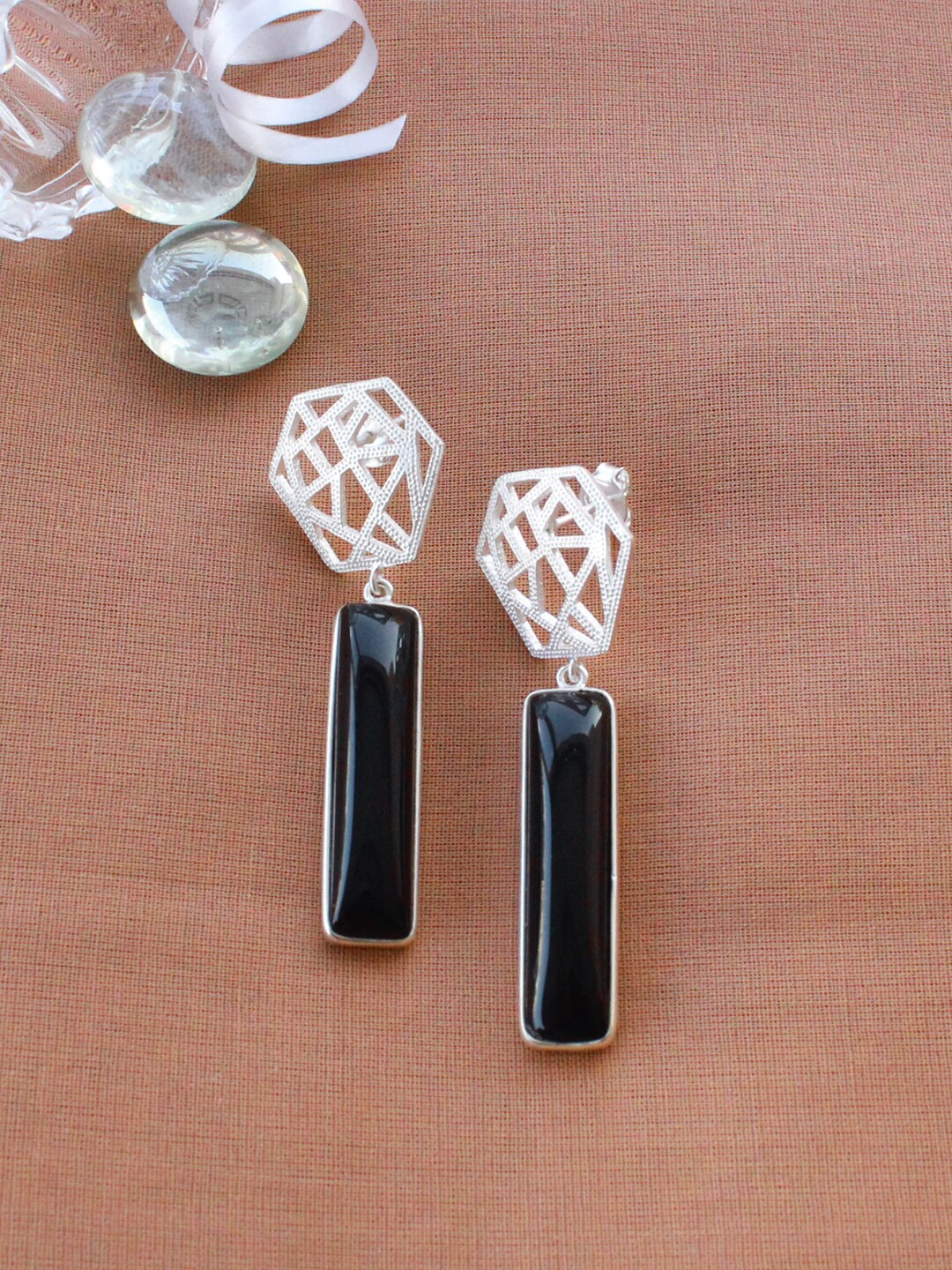 

ERILINE JEWELRY Boxy Earrings in 925 Sterling Silver with Black Onyx