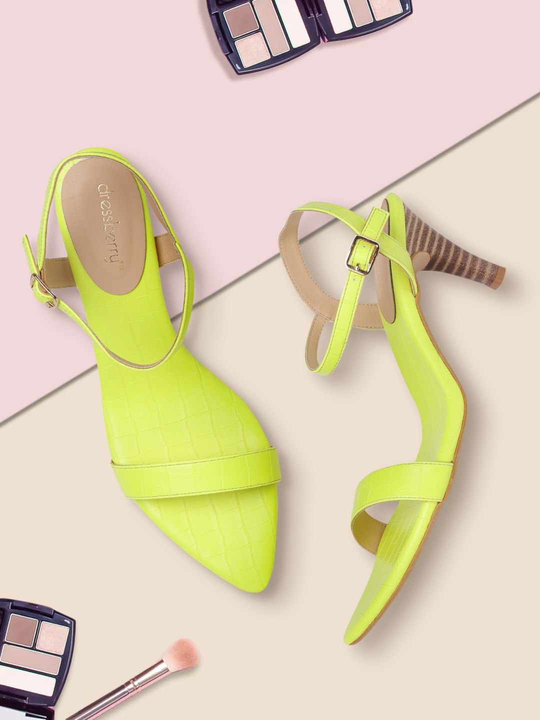 

DressBerry Fluorescent Green Croc Textured Slim Heels